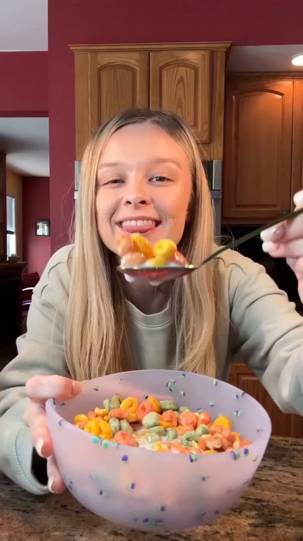 Magic Spoon Cereal ad creative
